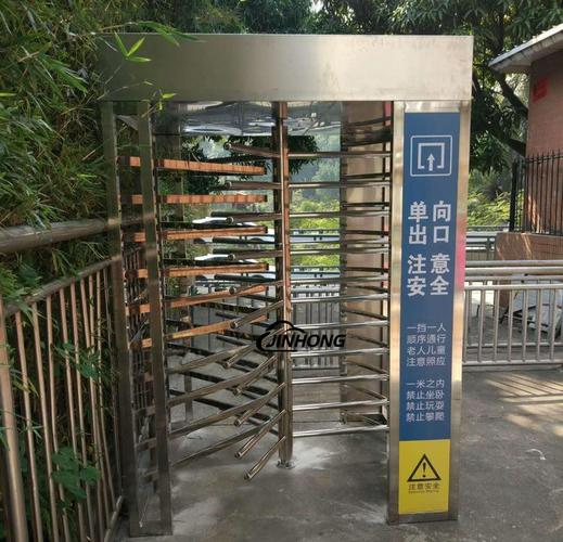 單向門轉閘門 景區(qū)、高鐵站、醫(yī)院如何用“只出不進”守護秩序與安全